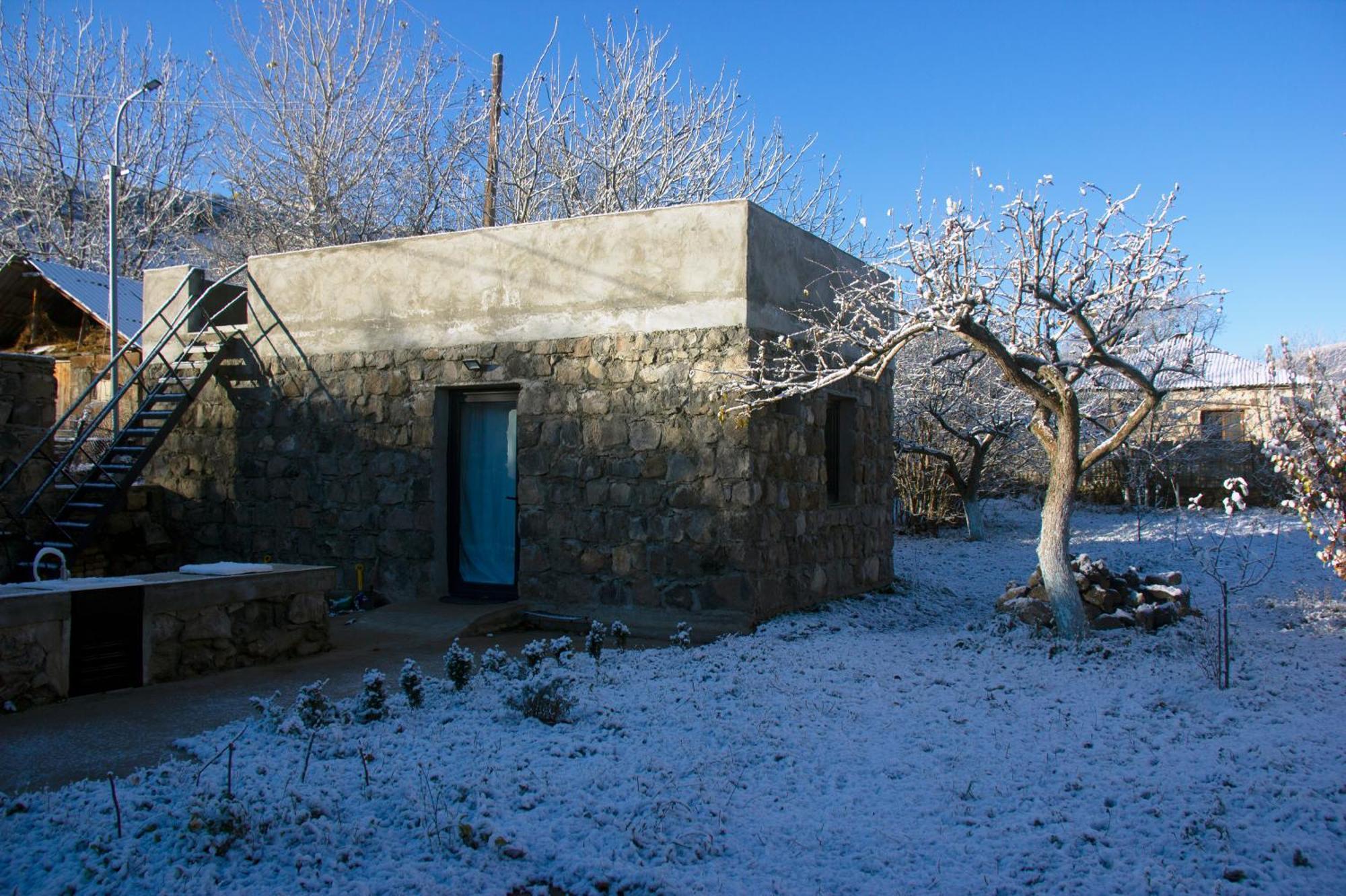 Zove Rural Cottage With Garden Views K'arashamb Екстериор снимка